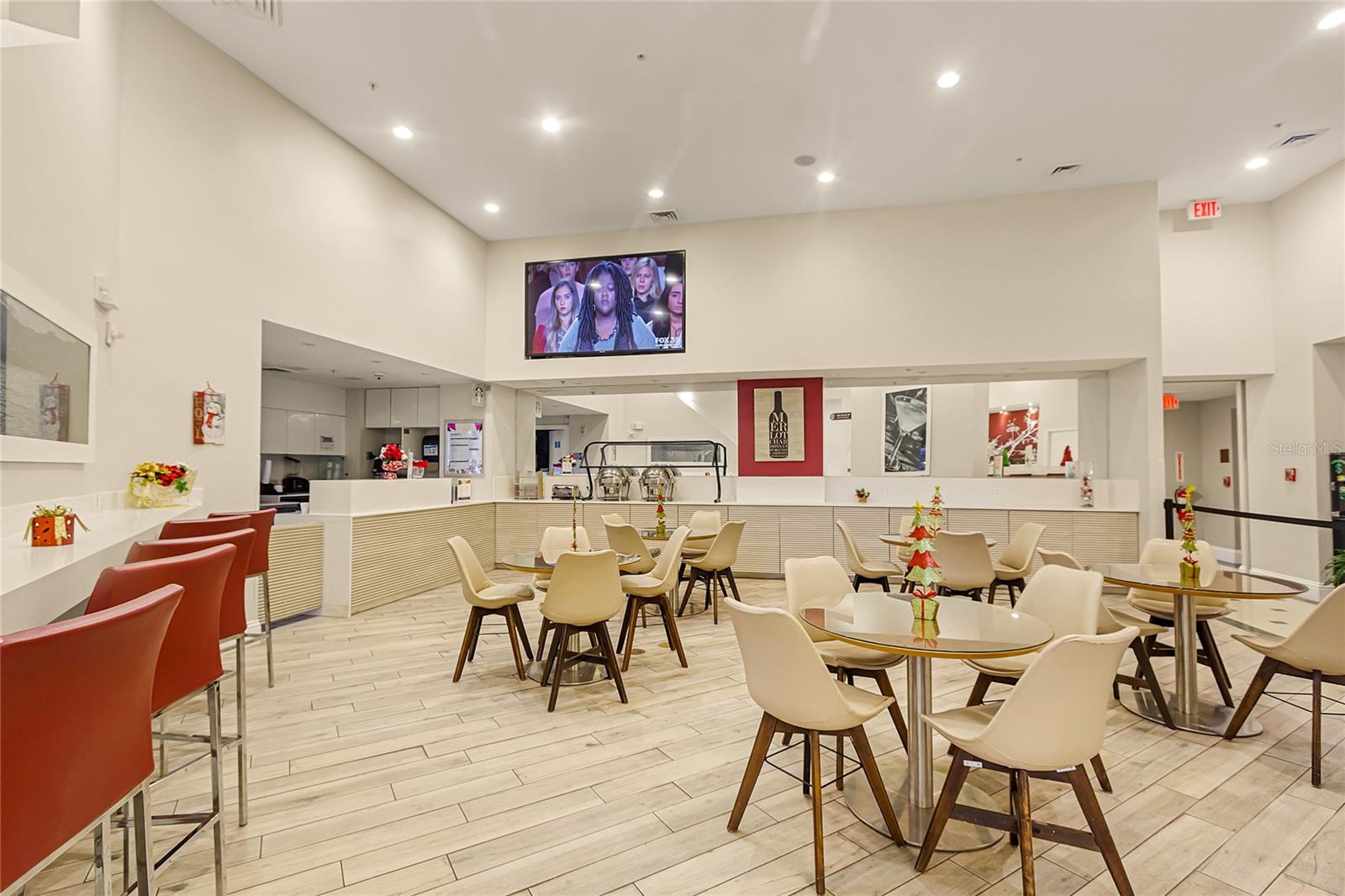 Image 7 of 8 For 7383 Universal Boulevard 607