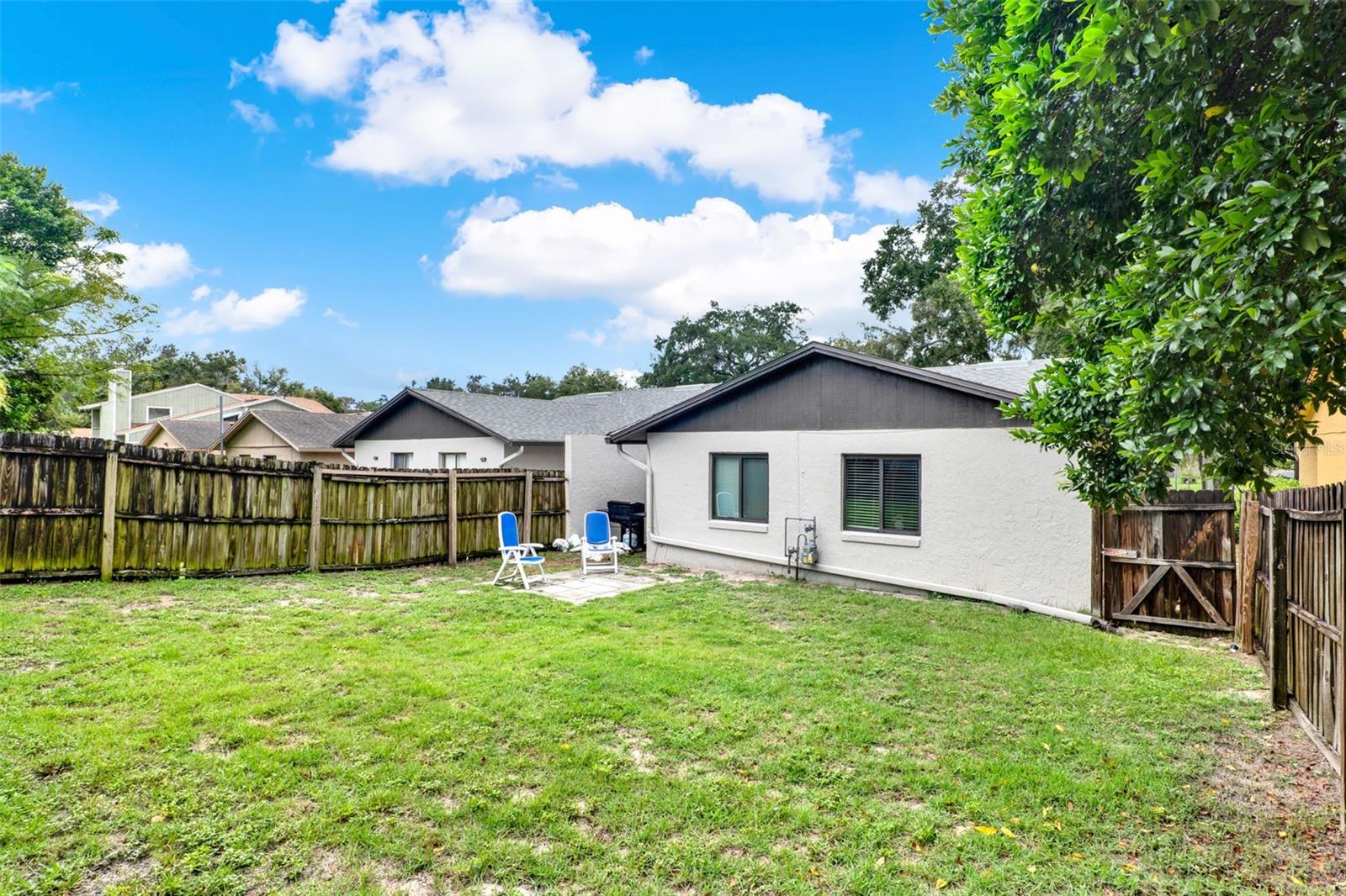 Image 27 of 57 For 212 Perth Court B