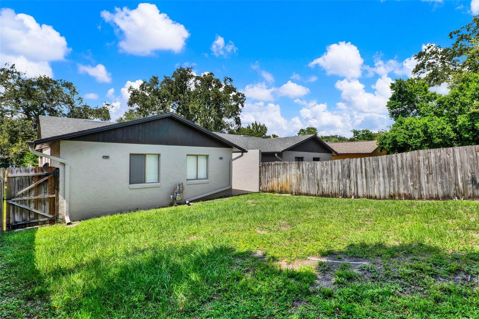 Image 33 of 57 For 212 Perth Court B