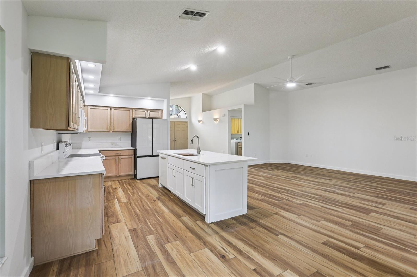 Image 10 of 32 For 533 Bent Oak Court