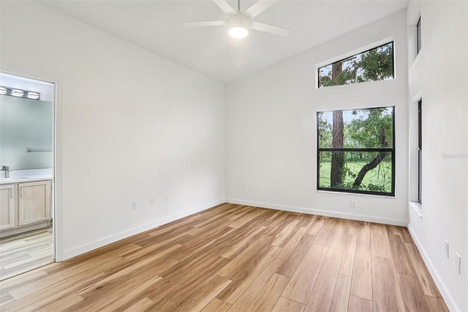 Image 19 of 32 For 533 Bent Oak Court