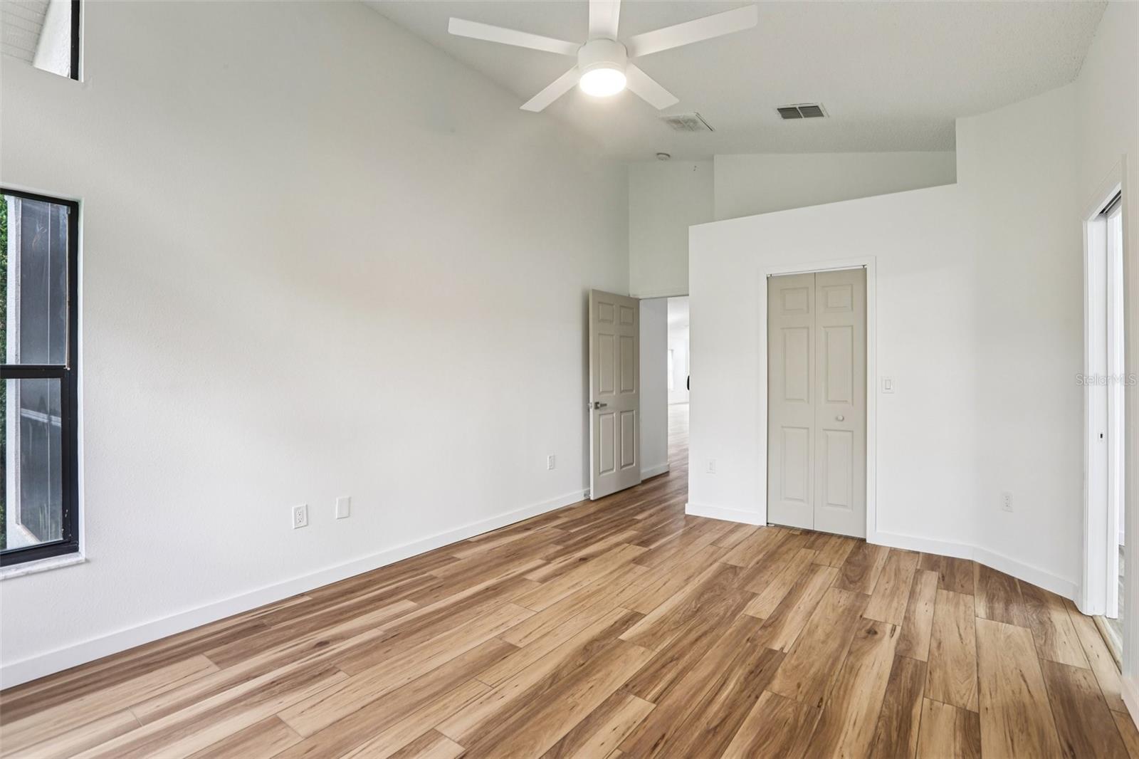 Image 20 of 32 For 533 Bent Oak Court