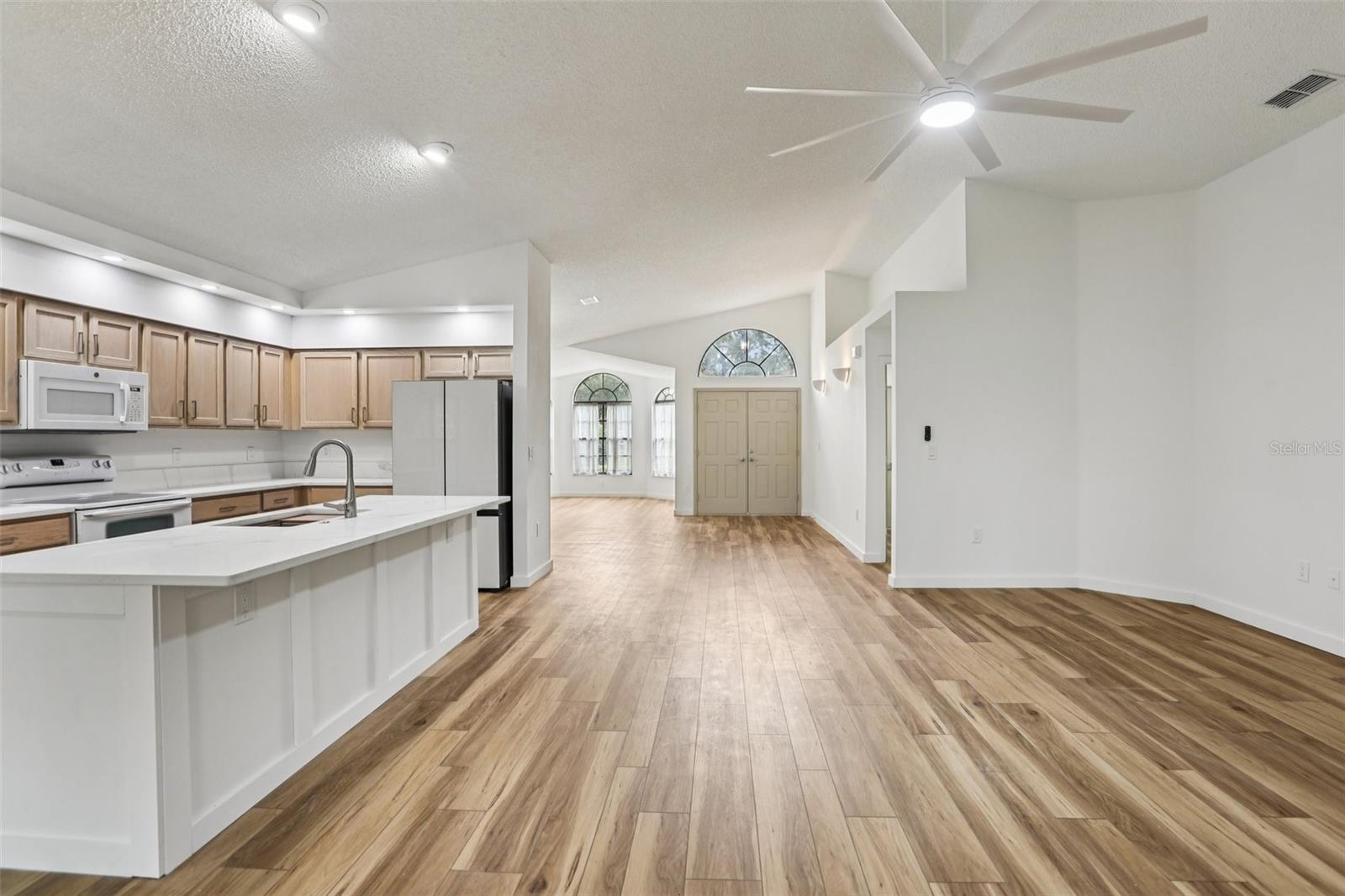 Image 7 of 32 For 533 Bent Oak Court