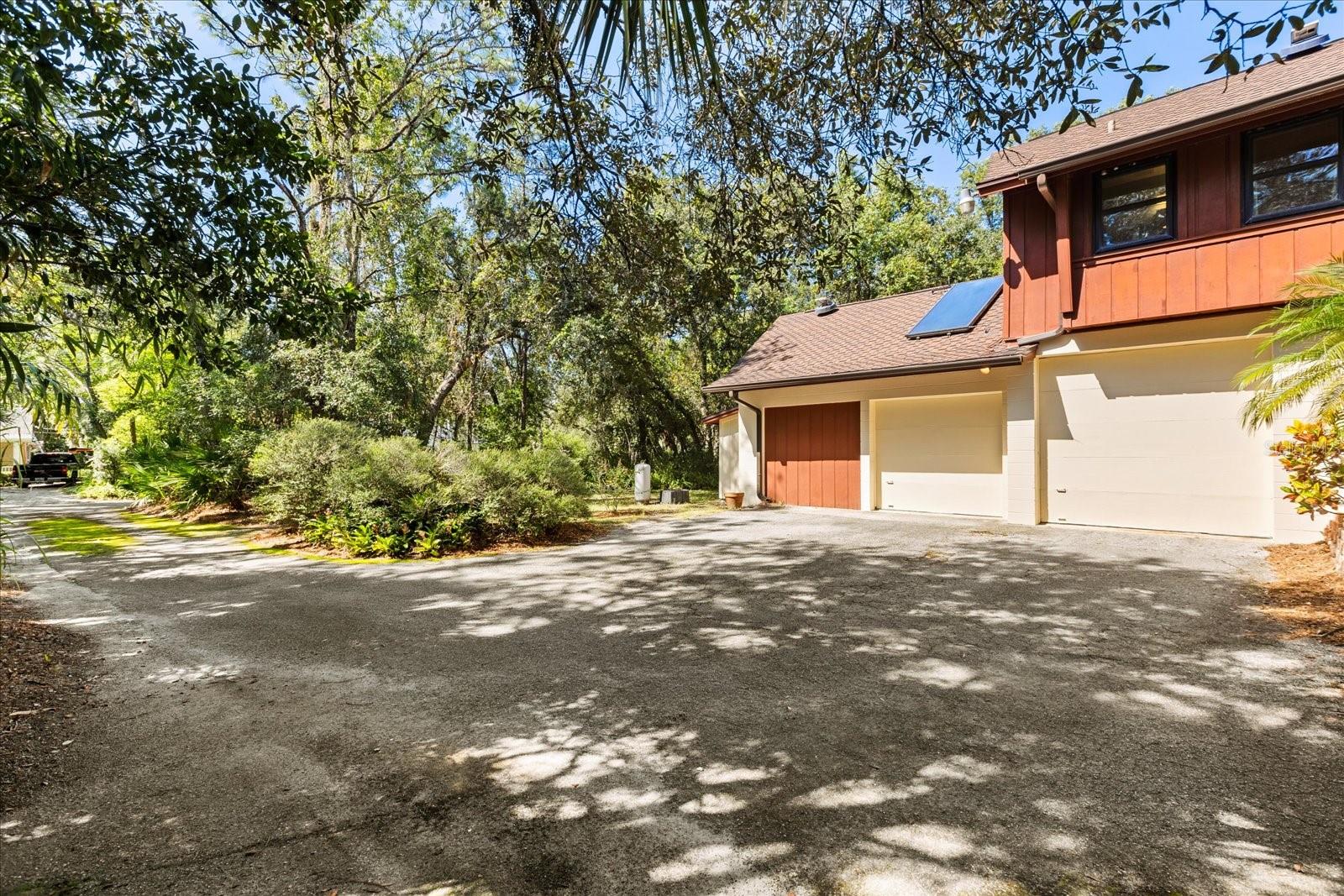 Image 45 of 50 For 221 Morton Lane