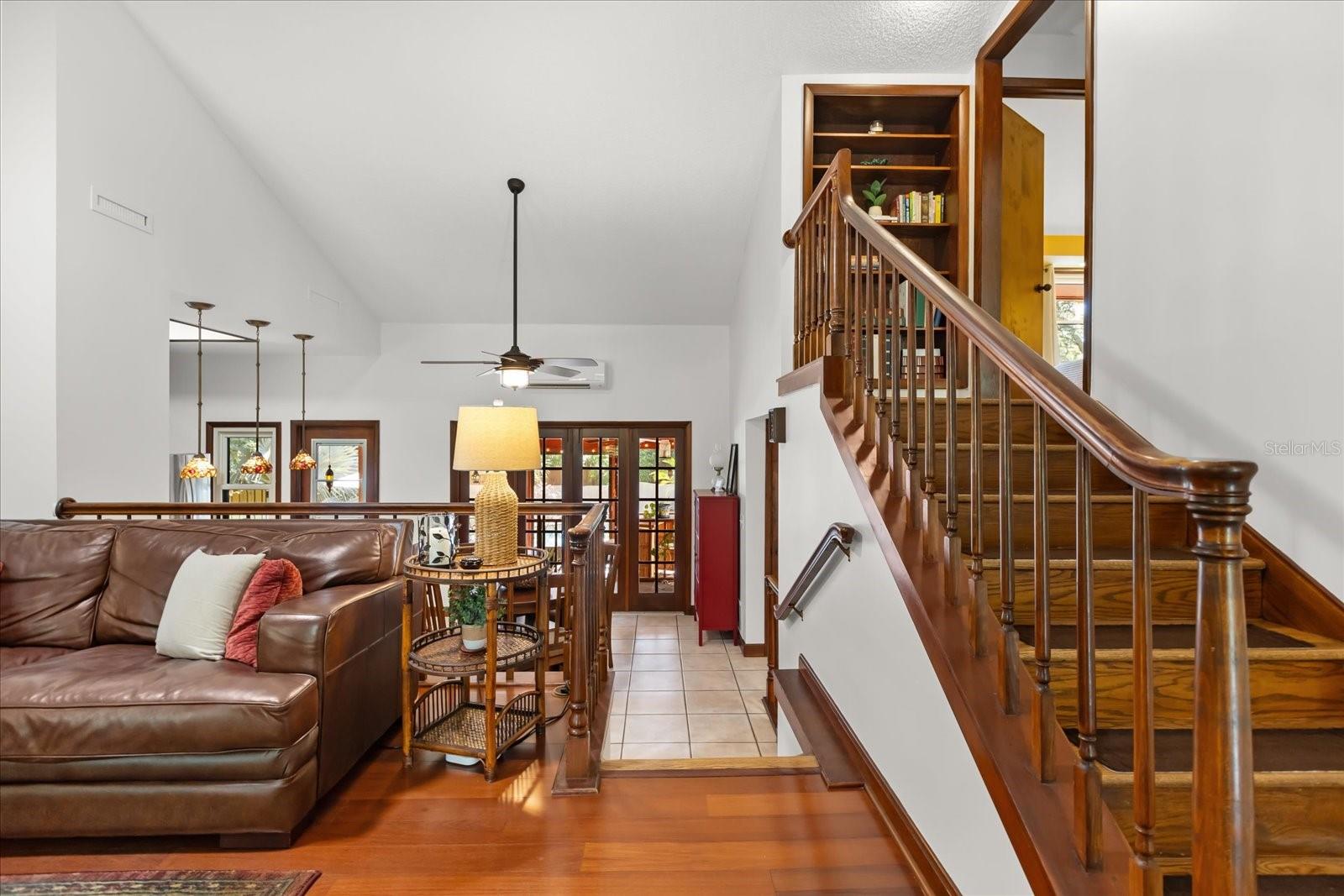 Image 9 of 50 For 221 Morton Lane