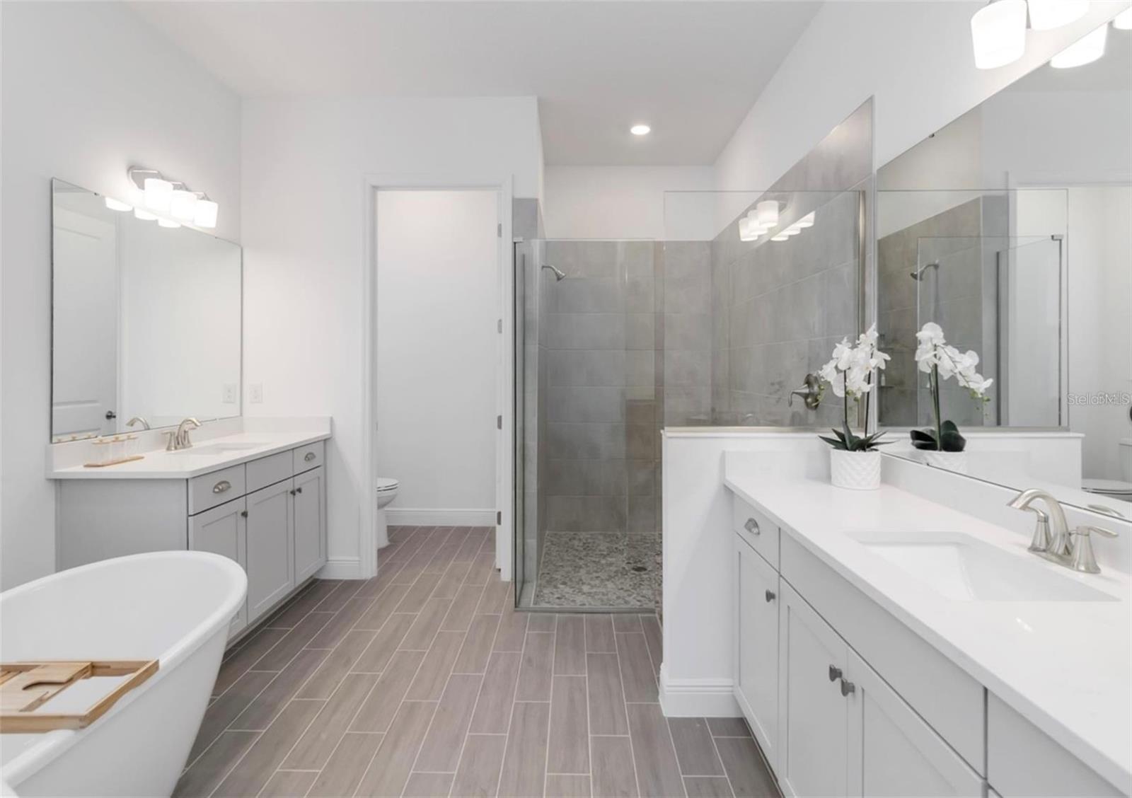 Image 10 of 17 For 18441 Mowry Court