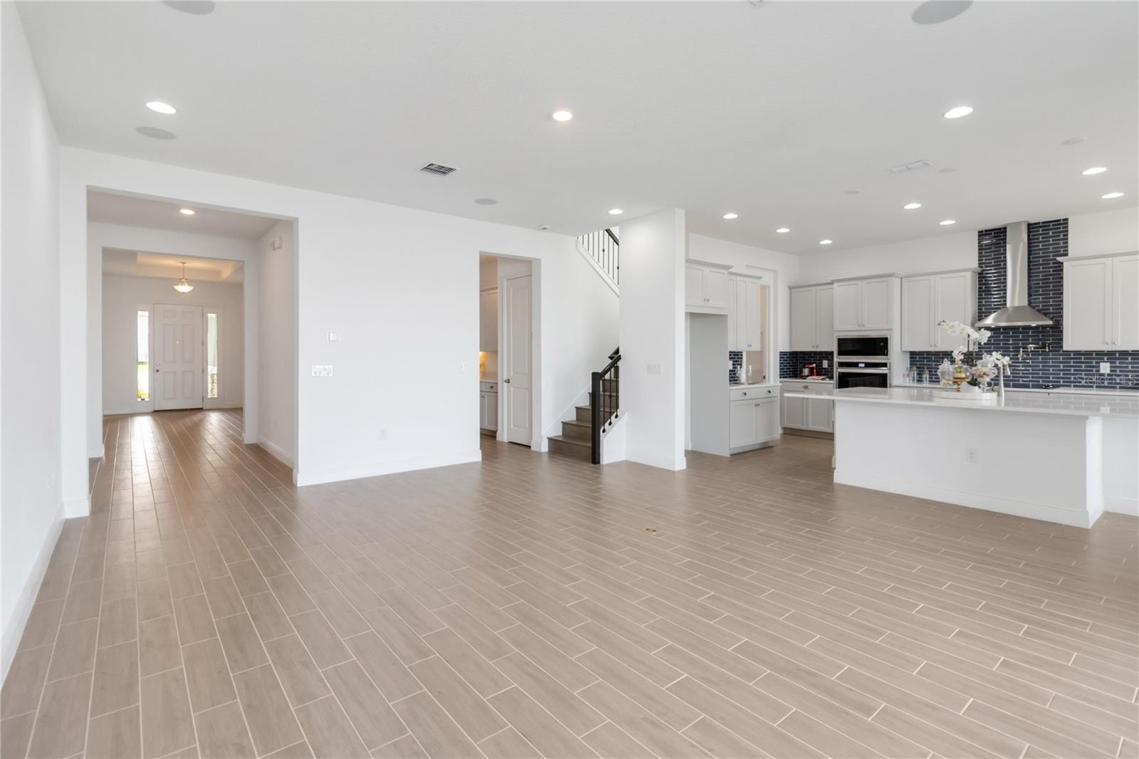 Image 8 of 17 For 18441 Mowry Court