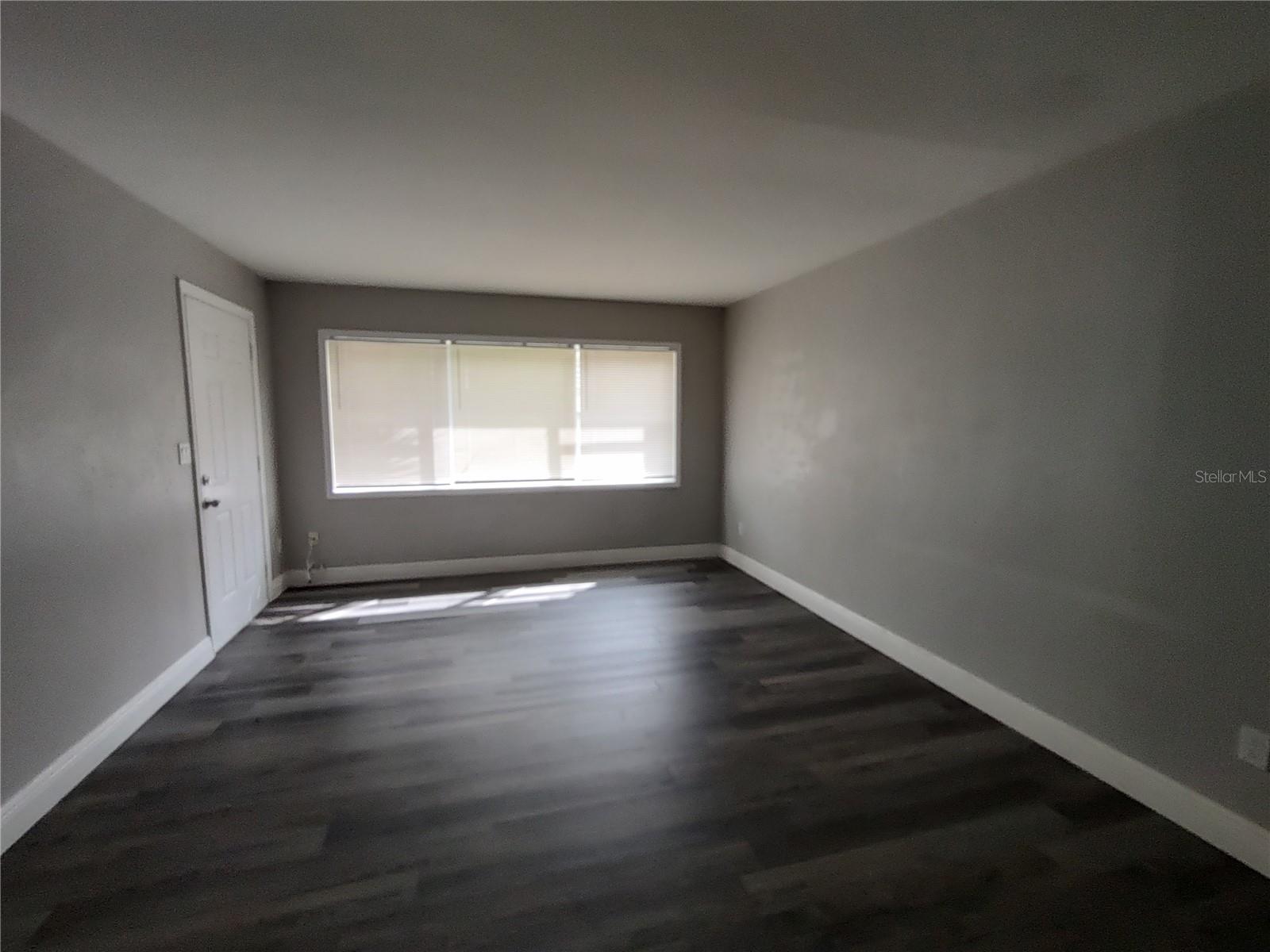 Image 10 of 32 For 320 Howry Avenue 1