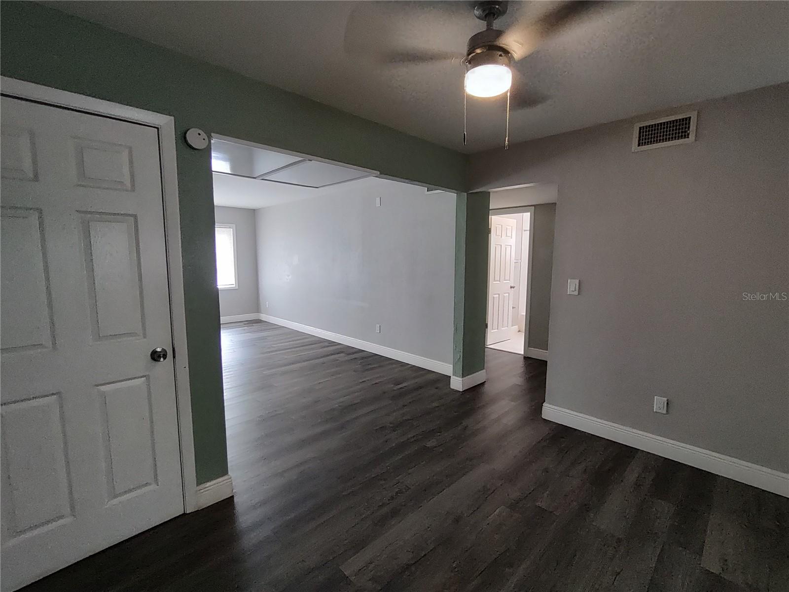 Image 6 of 32 For 320 Howry Avenue 1