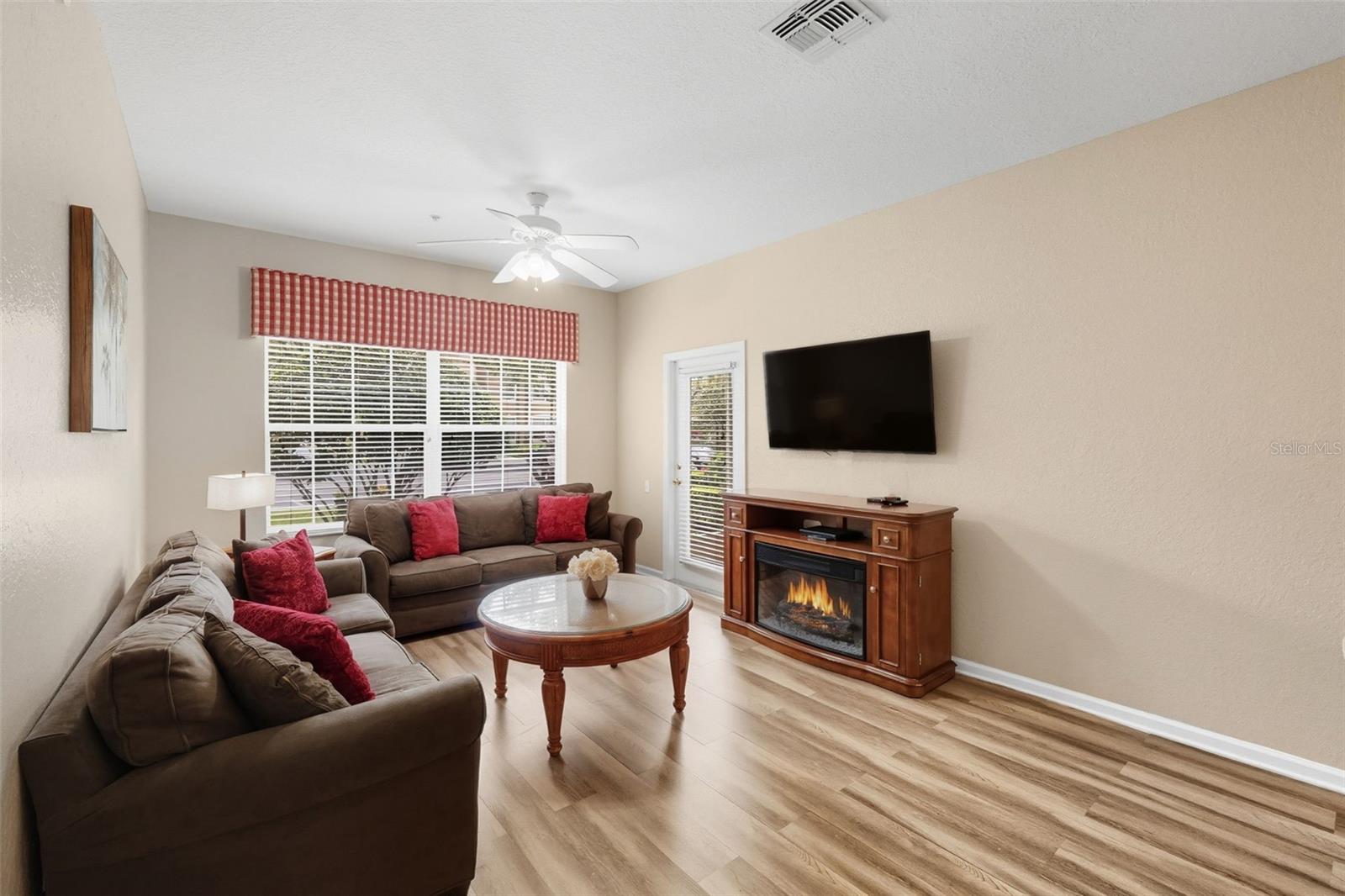 Image 11 of 37 For 2778 Almaton Loop 104