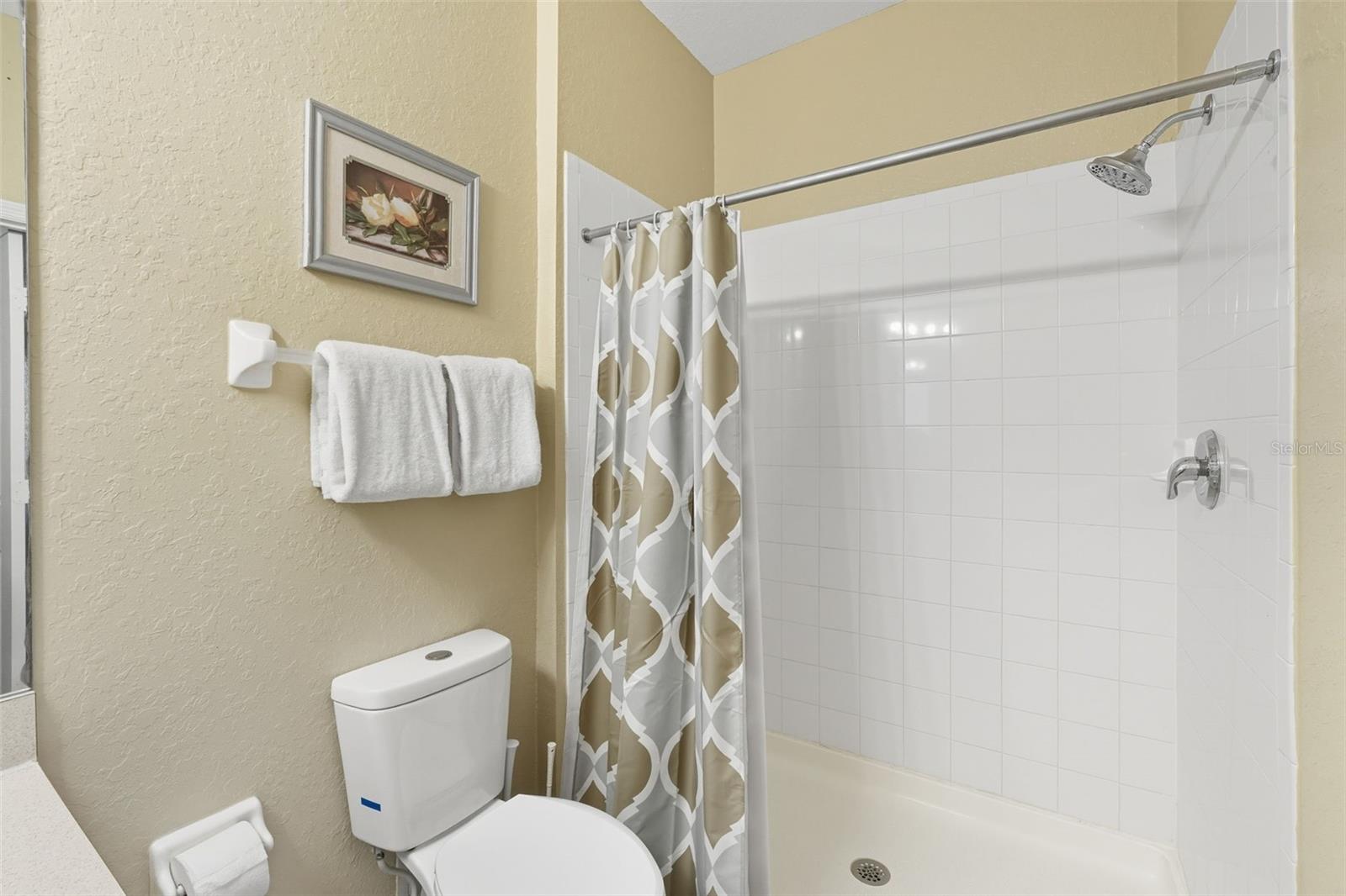 Image 18 of 37 For 2778 Almaton Loop 104