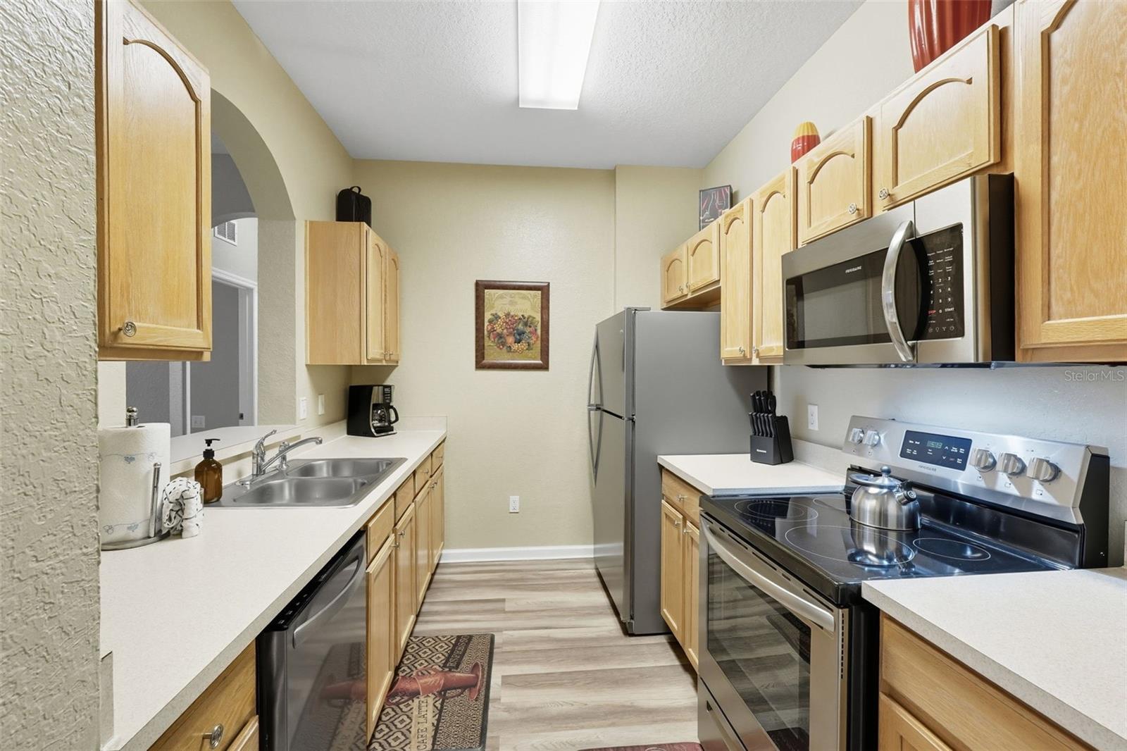 Image 6 of 37 For 2778 Almaton Loop 104