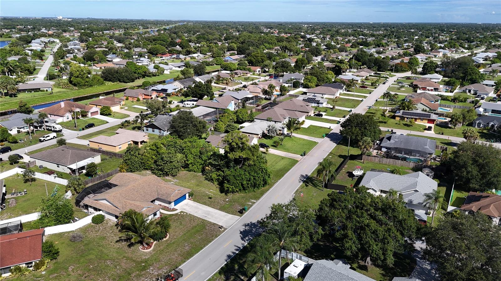 Image 18 of 24 For 2668 Cameo Boulevard