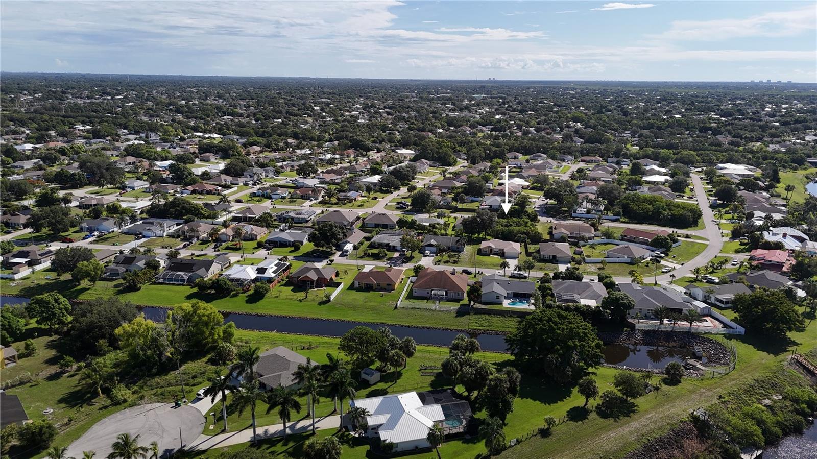 Image 2 of 24 For 2668 Cameo Boulevard