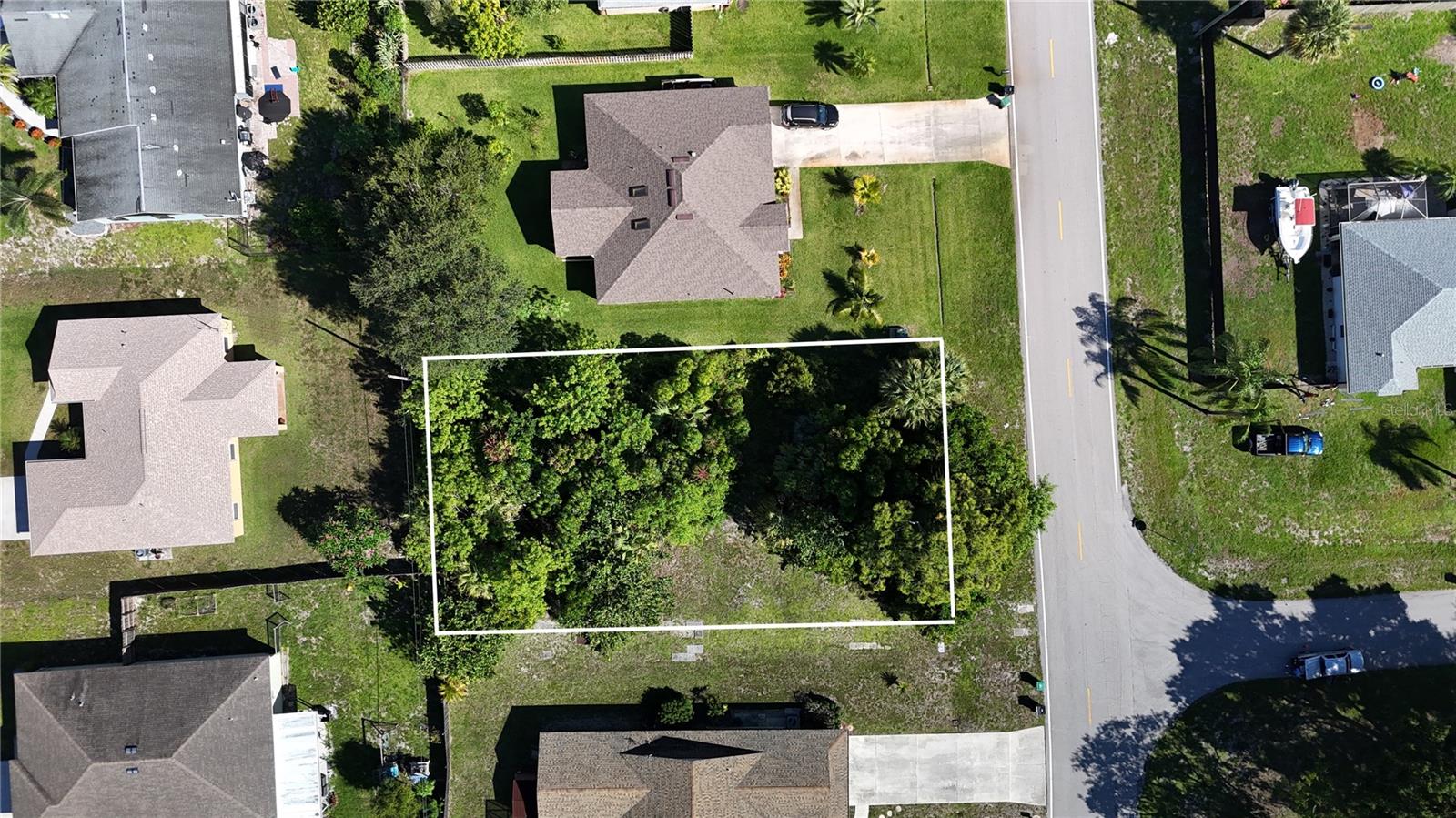 Image 4 of 24 For 2668 Cameo Boulevard