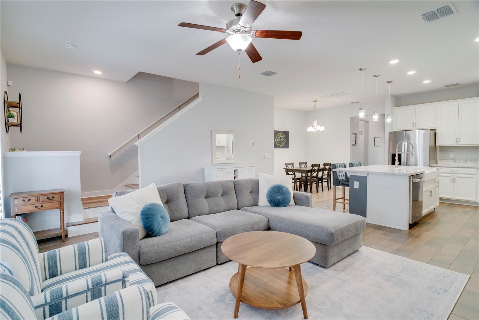 Image 12 of 32 For 15464 Blackbead Street 15464