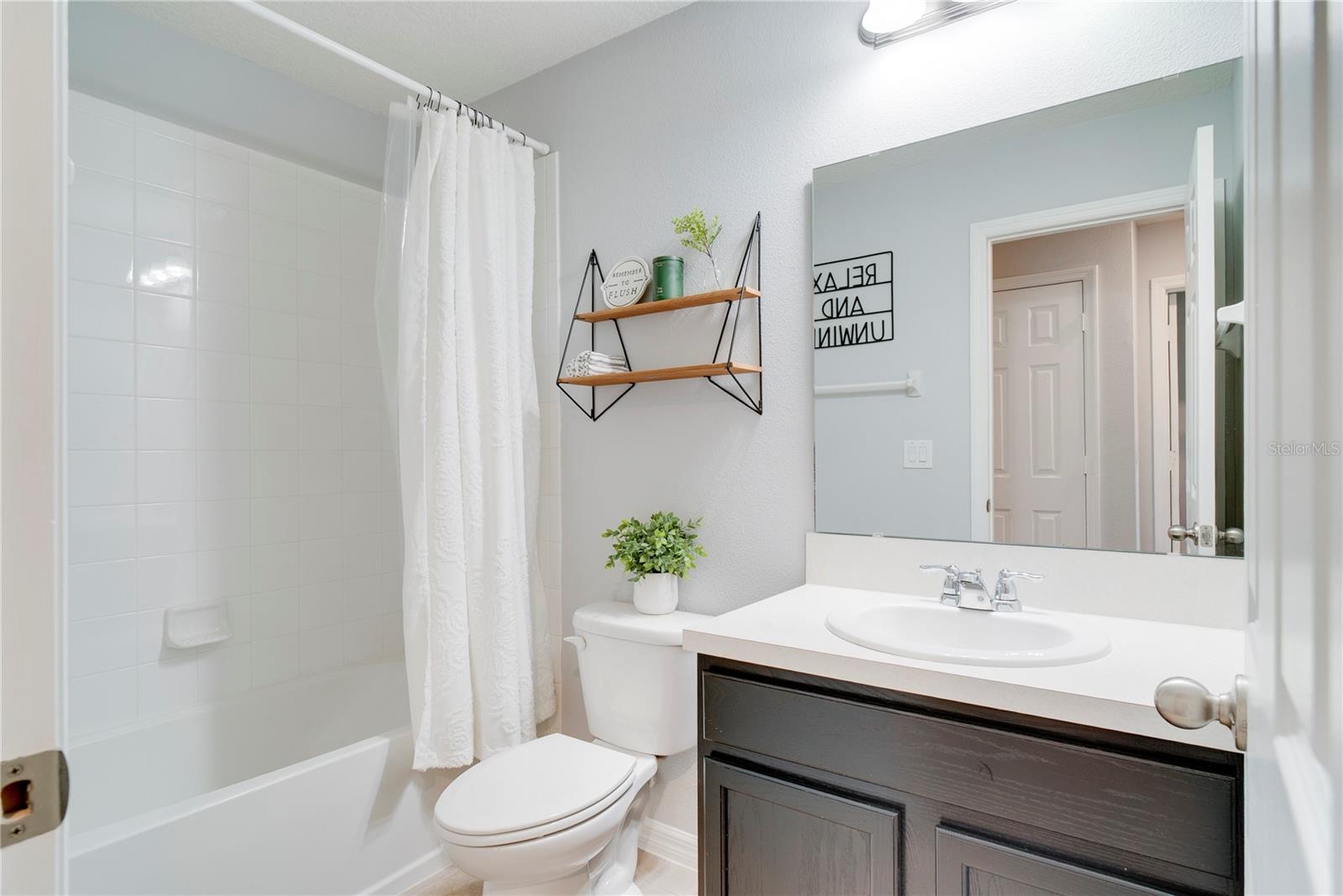 Image 21 of 32 For 15464 Blackbead Street 15464