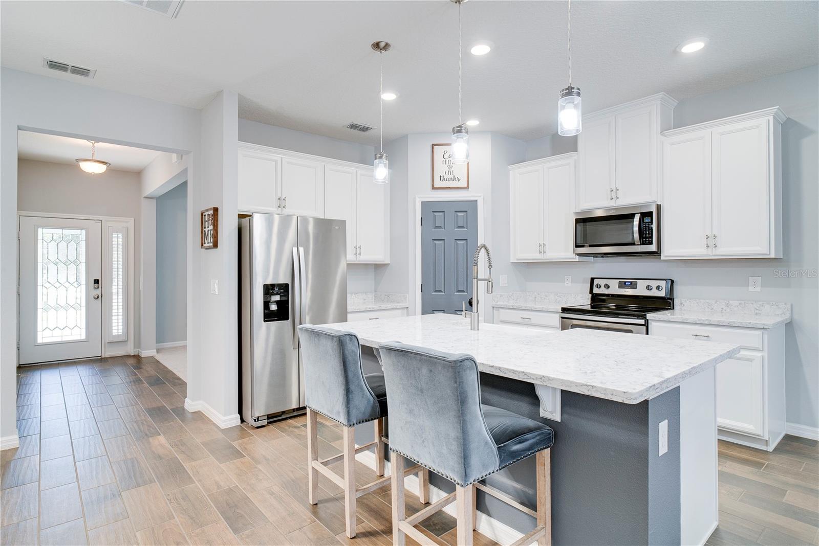 Image 5 of 32 For 15464 Blackbead Street 15464