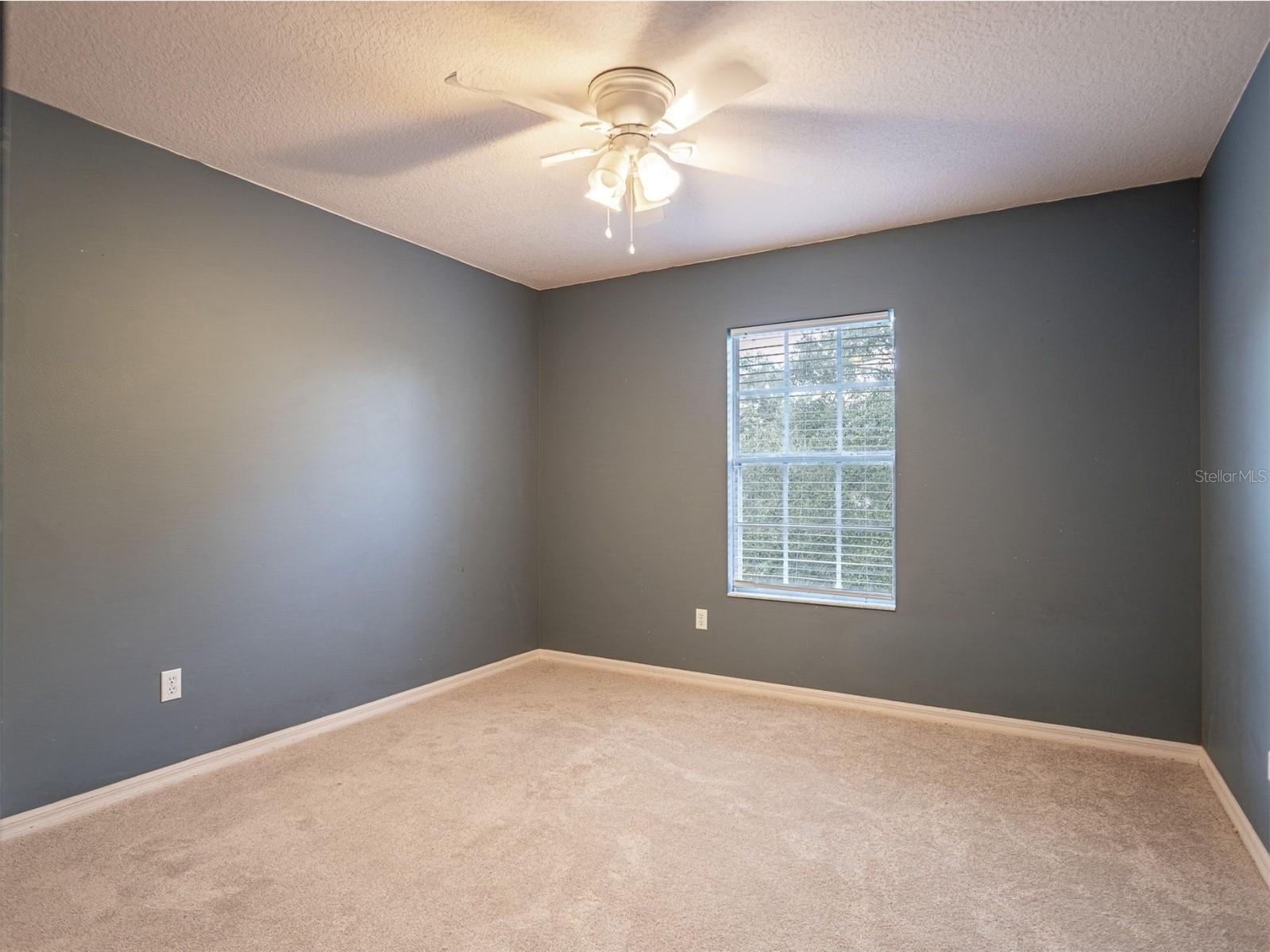 Image 32 of 41 For 5616 English Oak Court