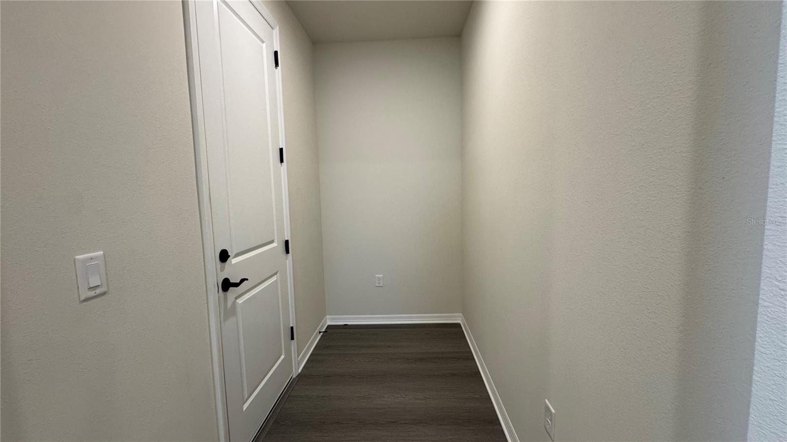 Image 10 of 50 For 6232 Argent Wood Drive