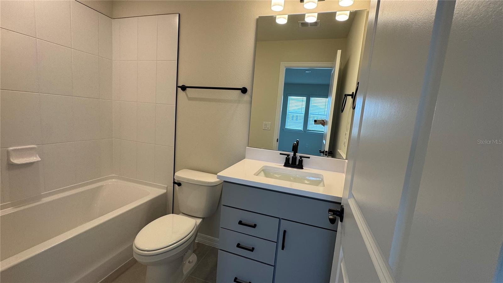 Image 31 of 50 For 6232 Argent Wood Drive