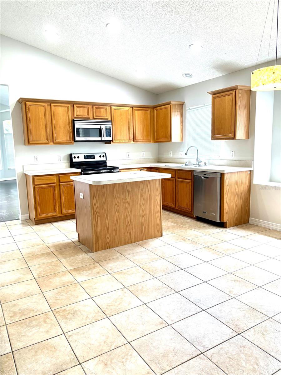 Image 2 of 32 For 2586 Alena Place