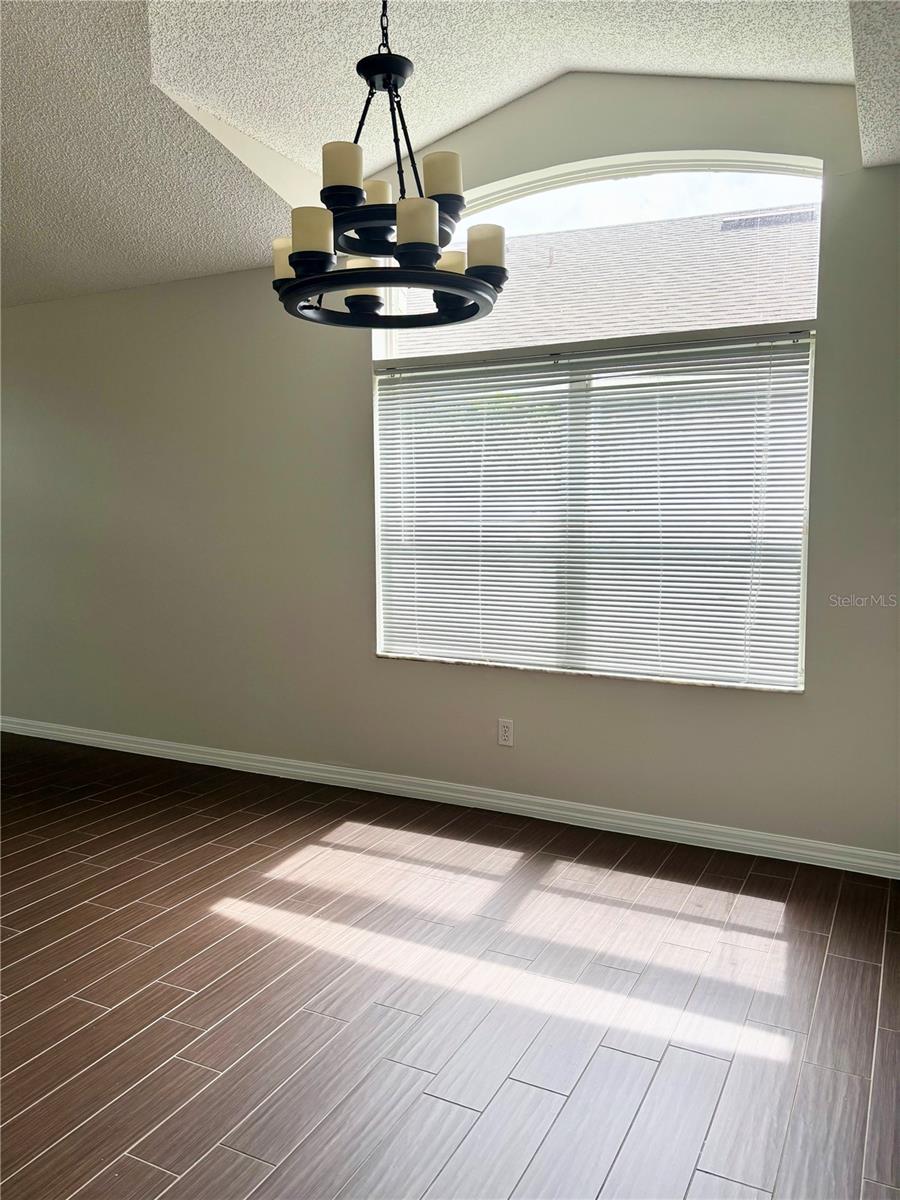Image 5 of 32 For 2586 Alena Place