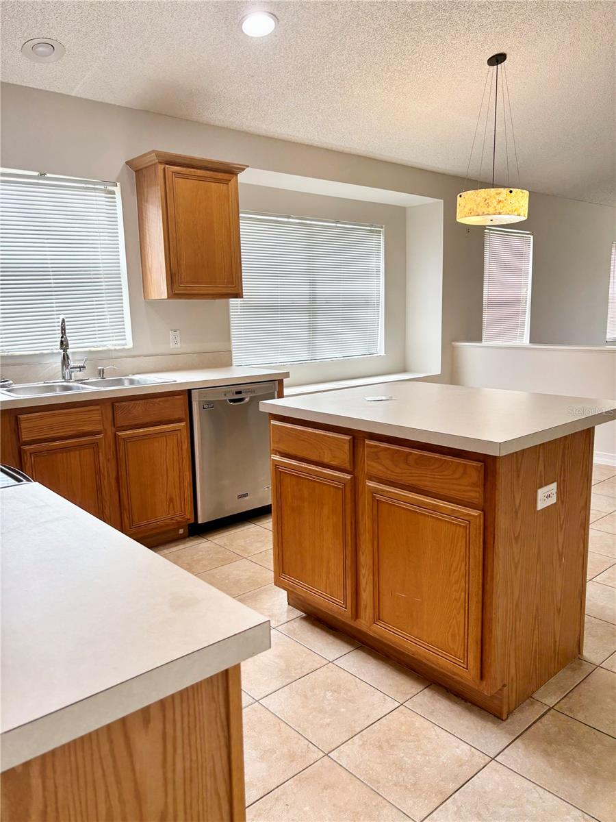 Image 6 of 32 For 2586 Alena Place