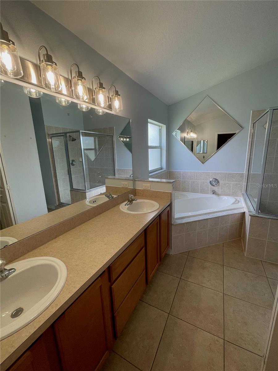 Image 7 of 18 For 4207 Cinnamon Fern Court
