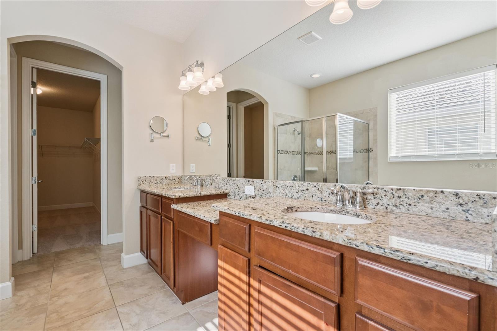 Image 16 of 67 For 11807 Padua Lane