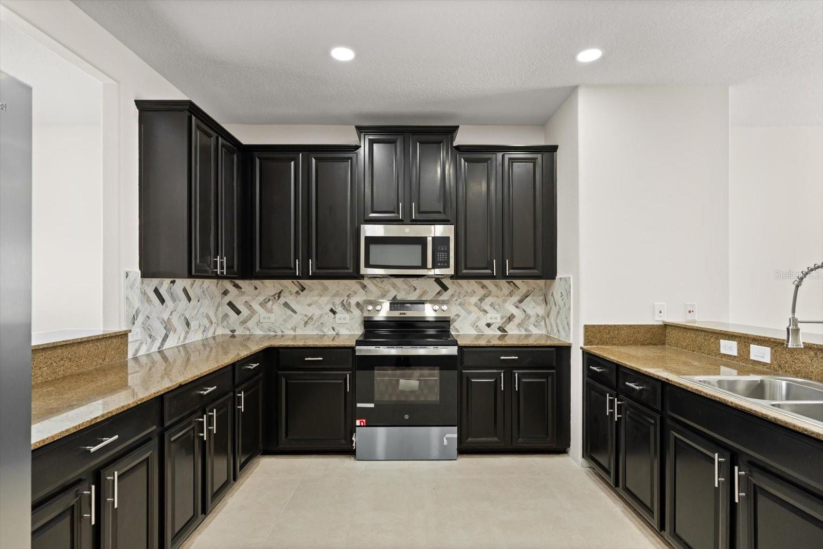 Image 9 of 40 For 1828 Grand Rue Drive