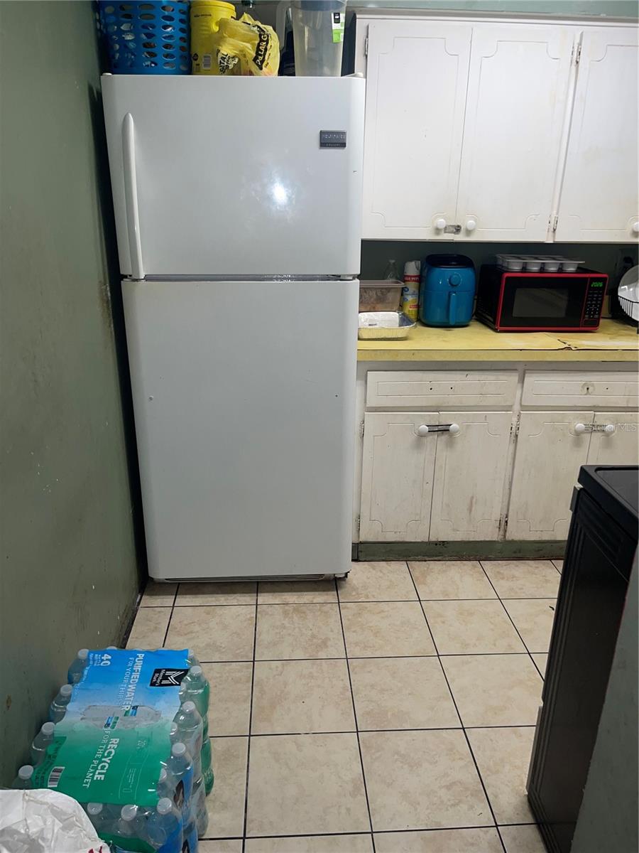 Image 16 of 20 For 2561 Parkway Street