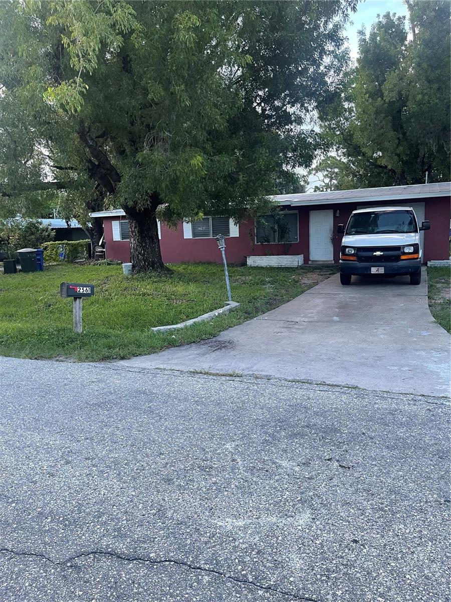 Image 2 of 20 For 2561 Parkway Street