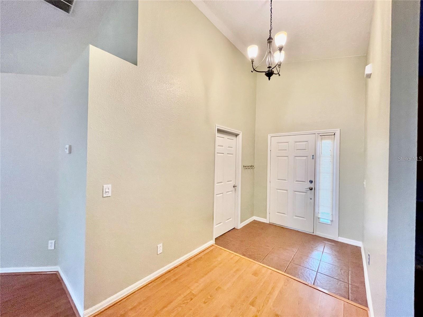 Image 4 of 21 For 2083 Newtown Road