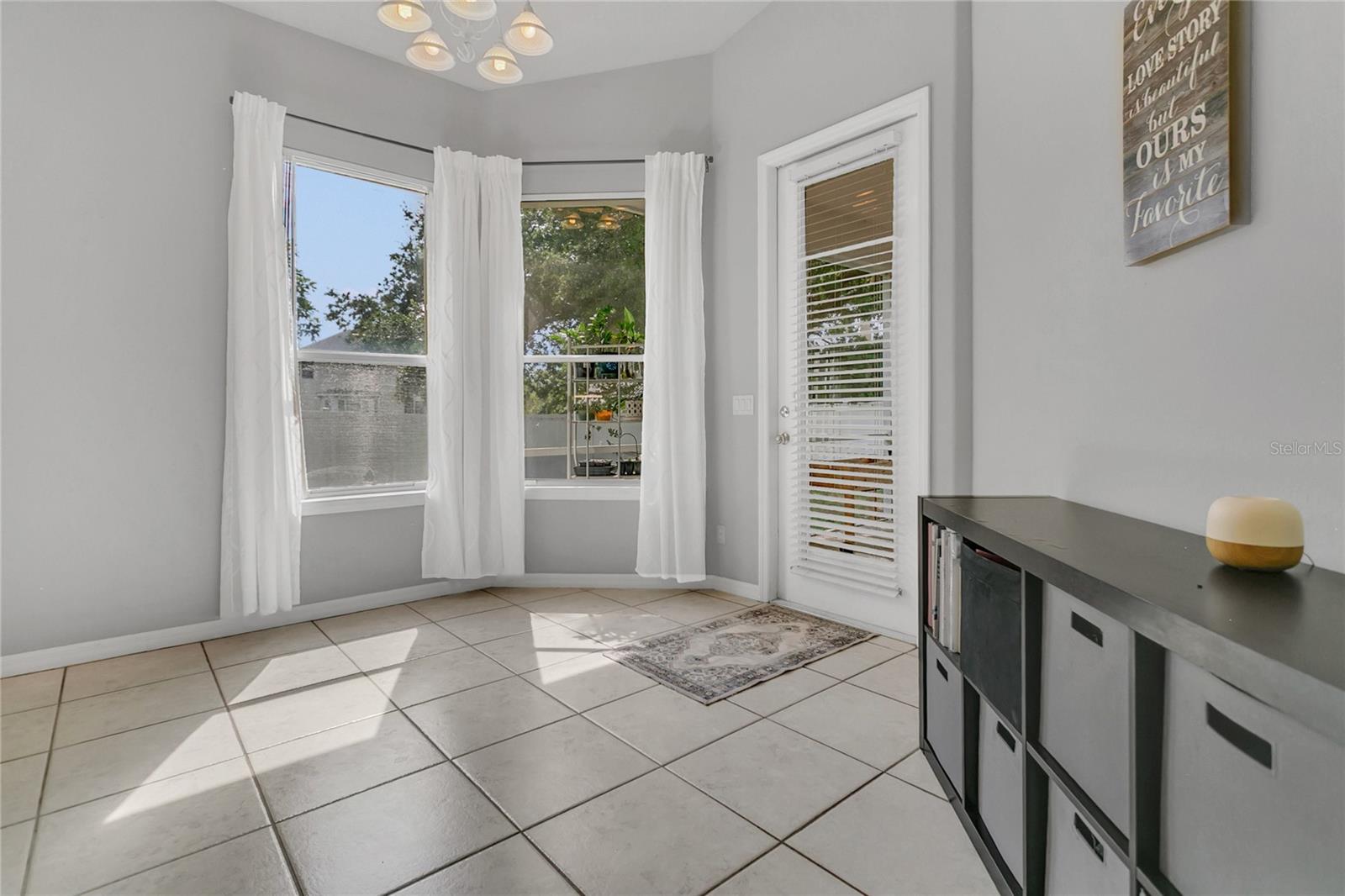 Image 4 of 19 For 1142 Kerwood Circle