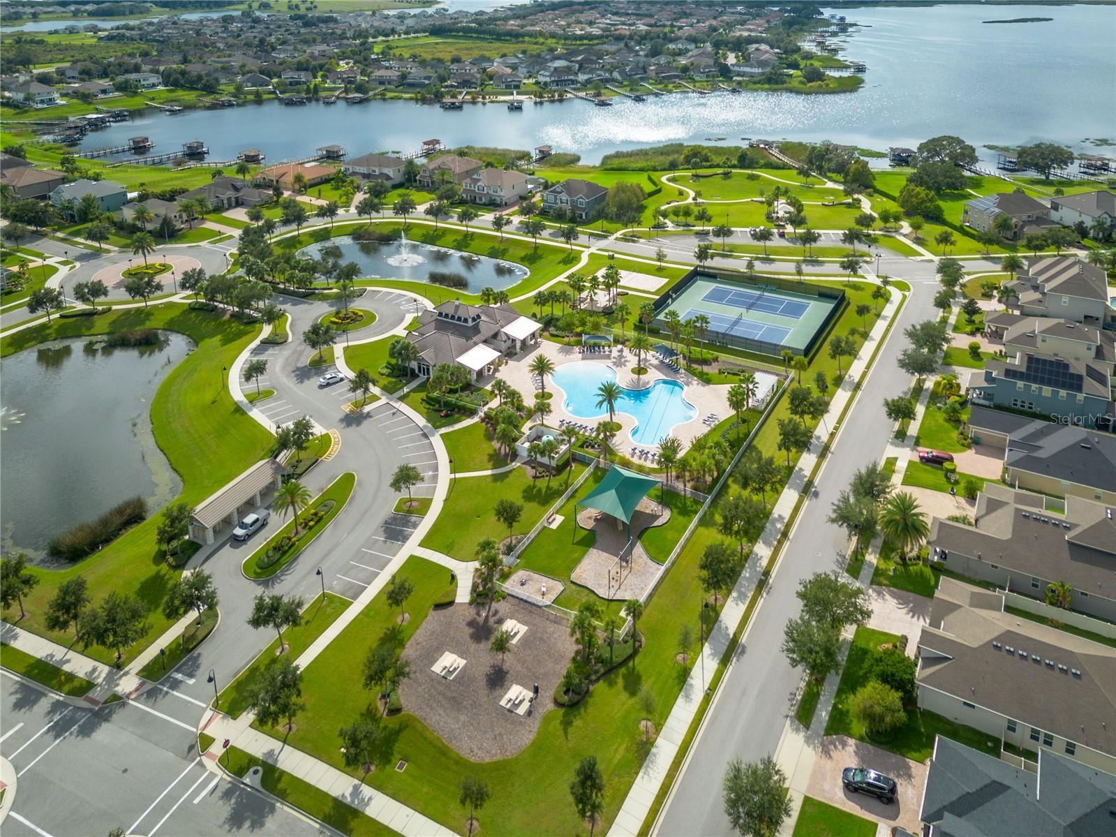 Listing photo id 59 for 16079 Black Hickory Drive