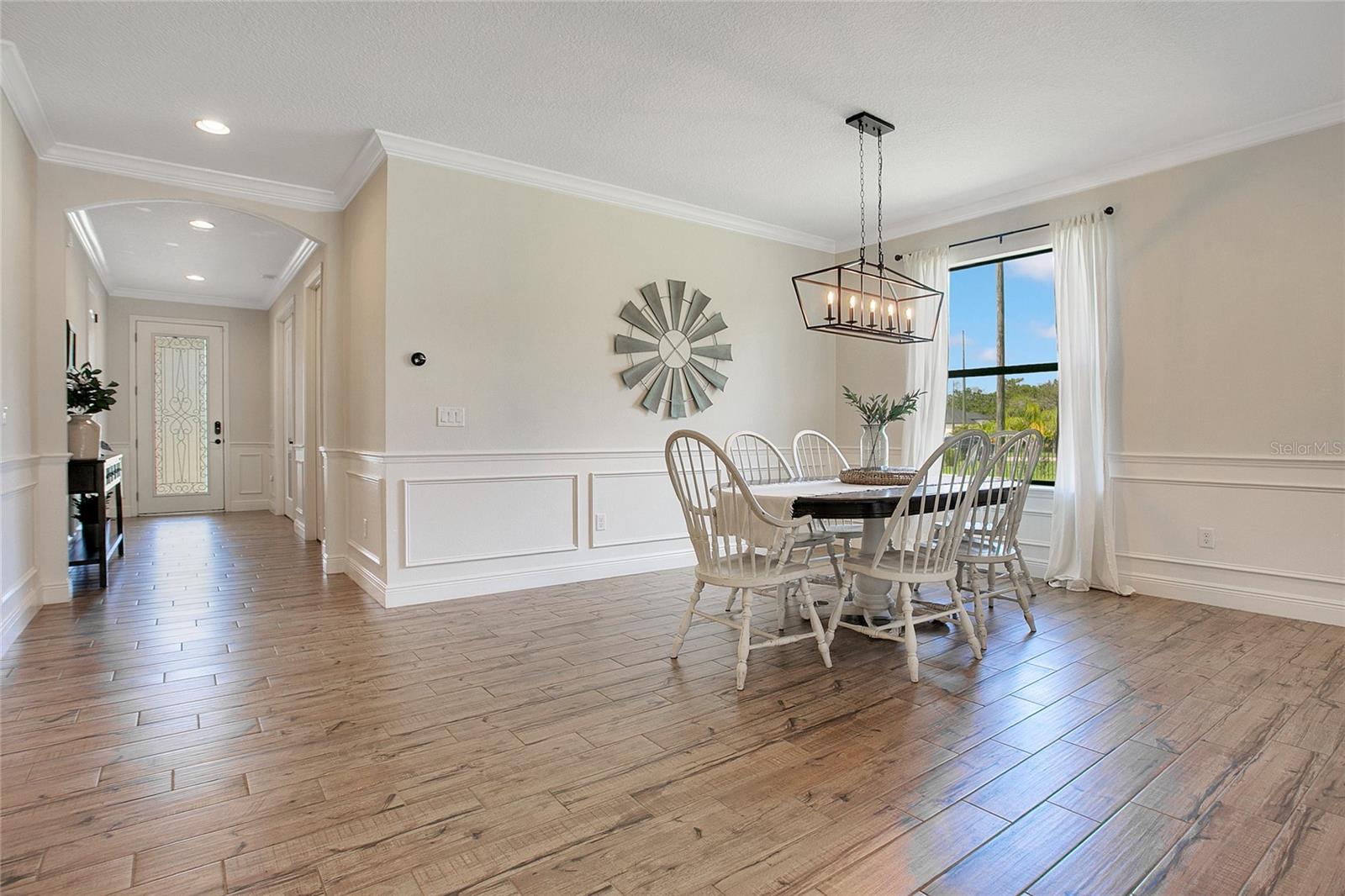 Image 10 of 46 For 6053 Dallas Boulevard