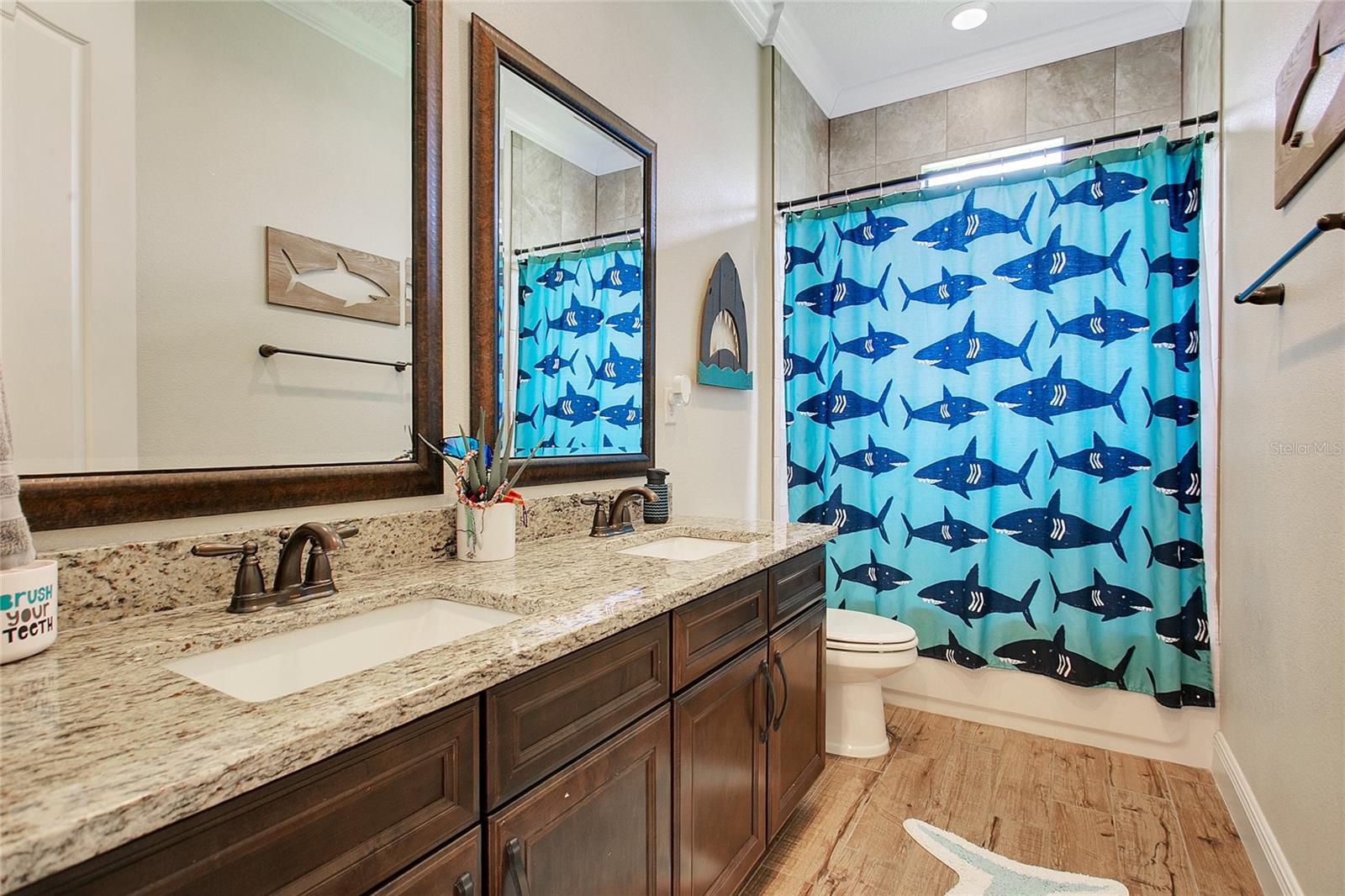 Image 27 of 46 For 6053 Dallas Boulevard