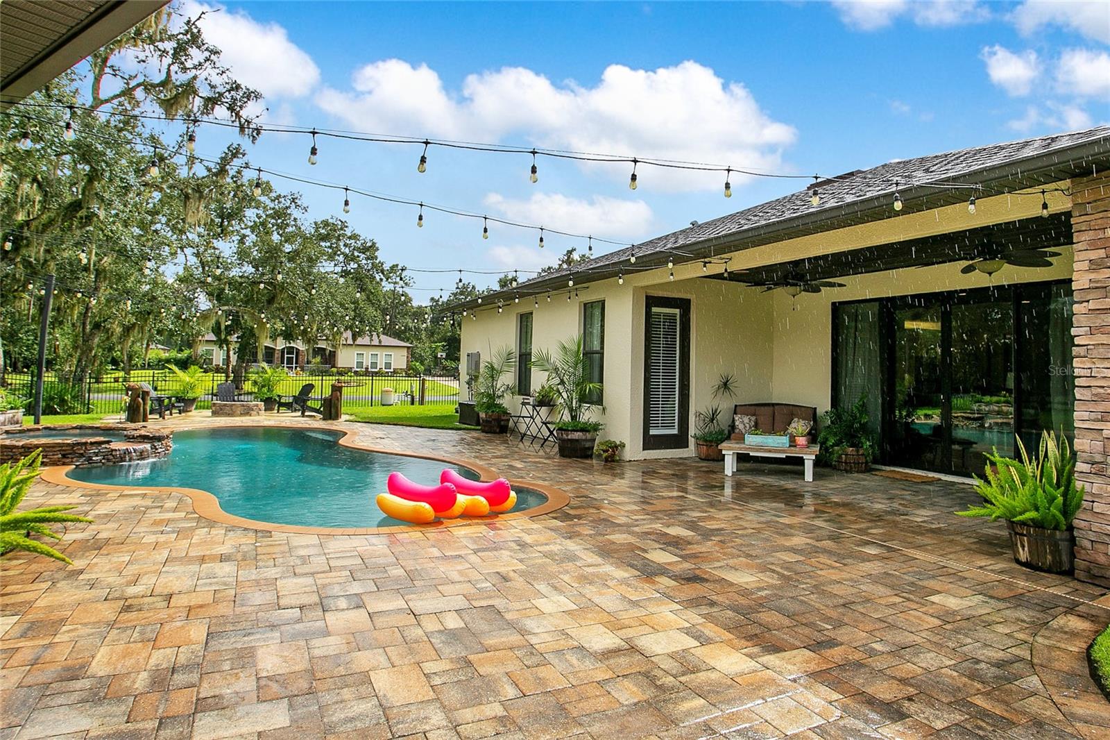 Image 34 of 46 For 6053 Dallas Boulevard