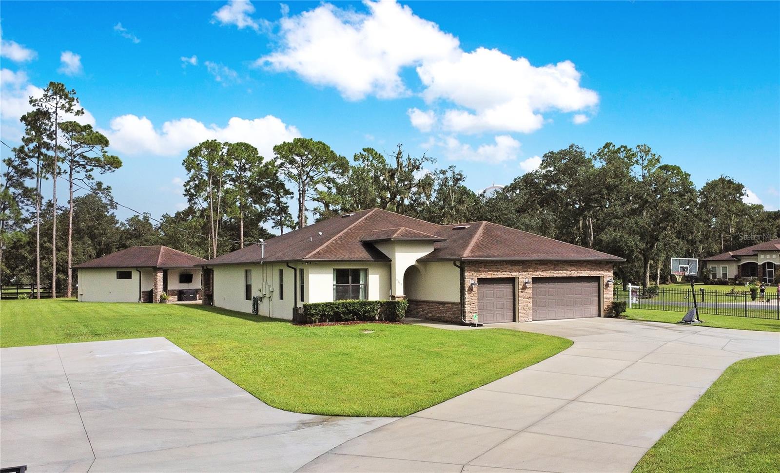 Image 4 of 46 For 6053 Dallas Boulevard