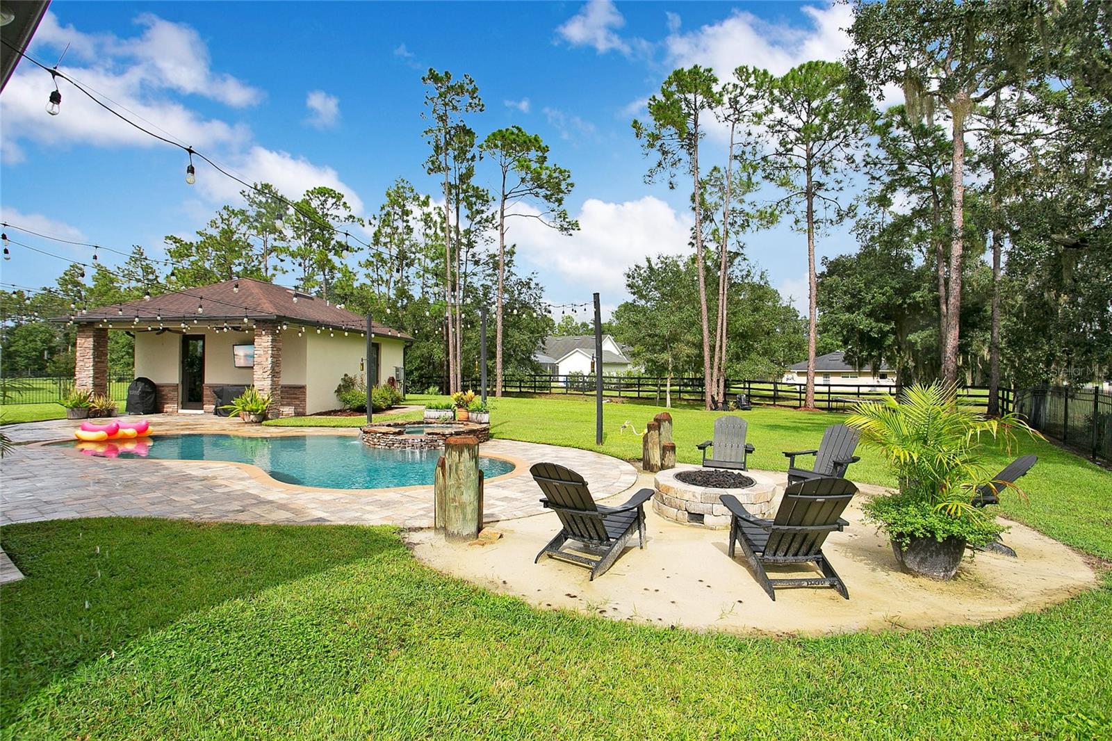Image 40 of 46 For 6053 Dallas Boulevard
