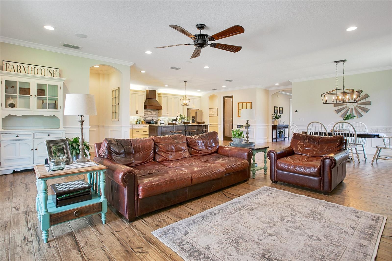 Image 5 of 46 For 6053 Dallas Boulevard