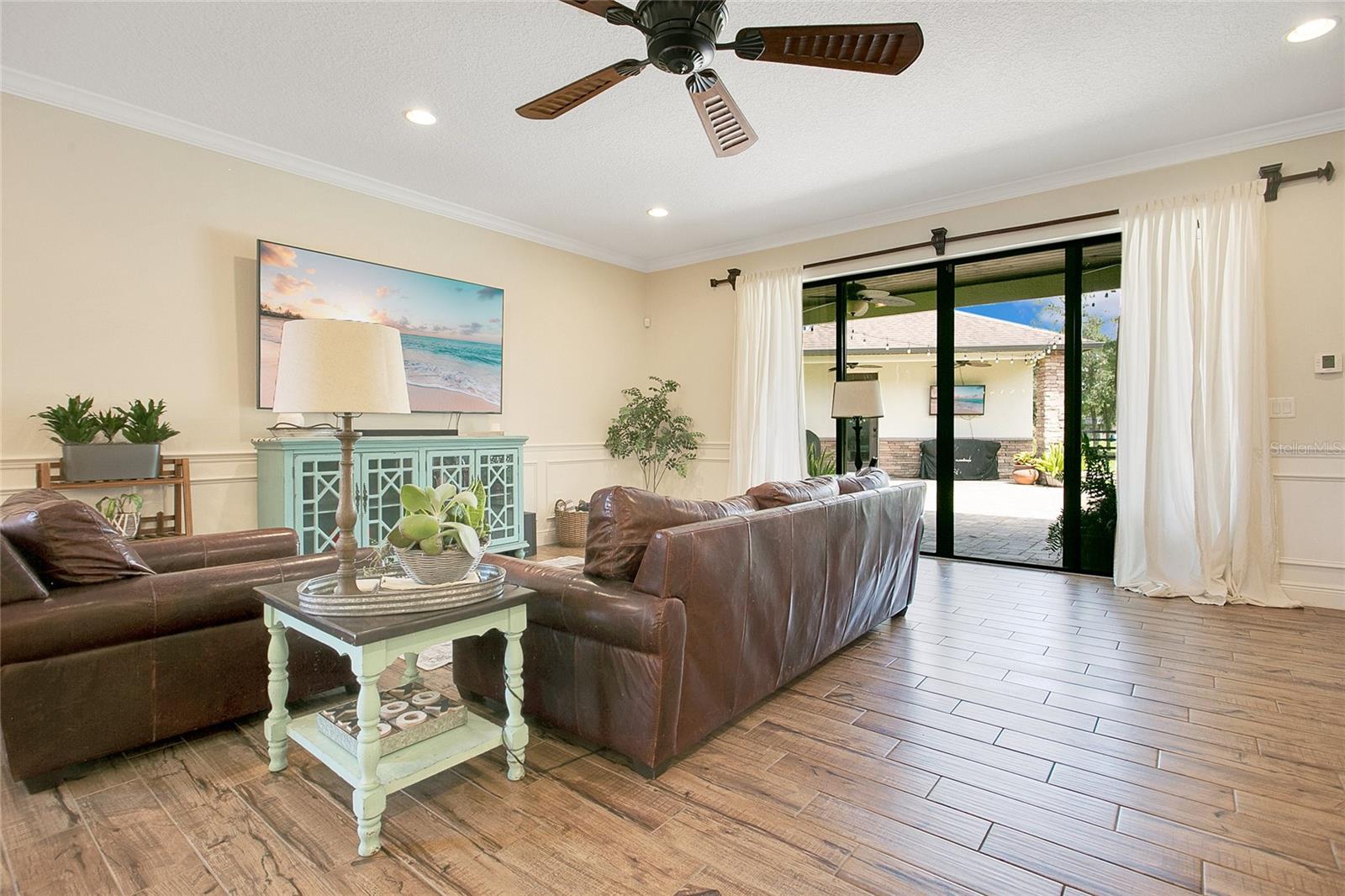 Image 7 of 46 For 6053 Dallas Boulevard