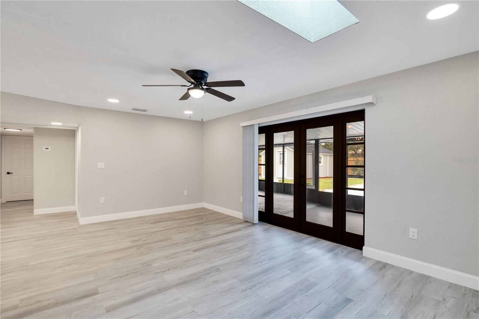 Image 10 of 34 For 5411 Spaatz Avenue