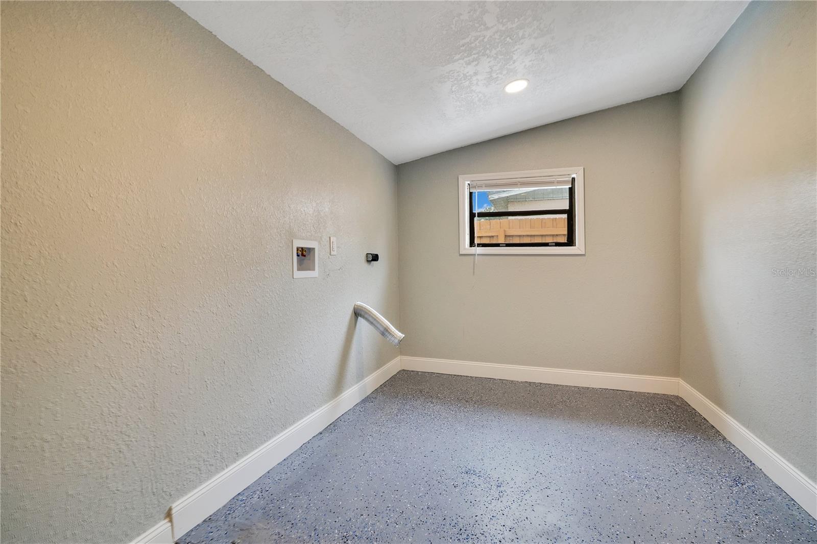 Image 23 of 34 For 5411 Spaatz Avenue