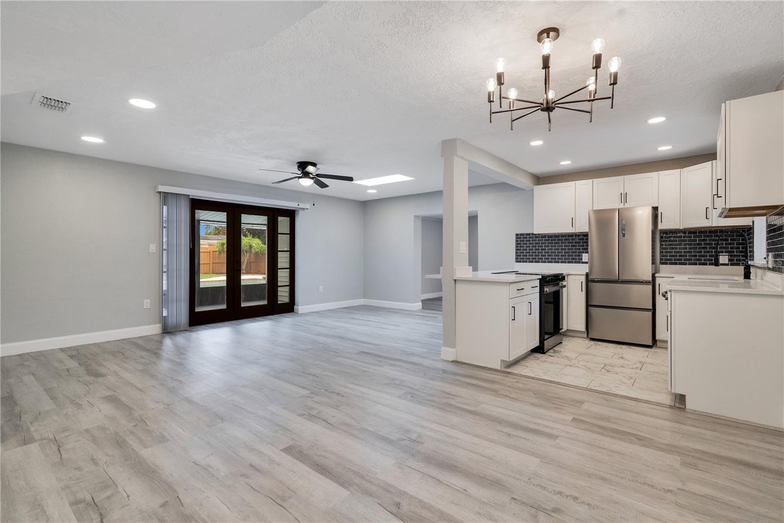 Image 5 of 34 For 5411 Spaatz Avenue