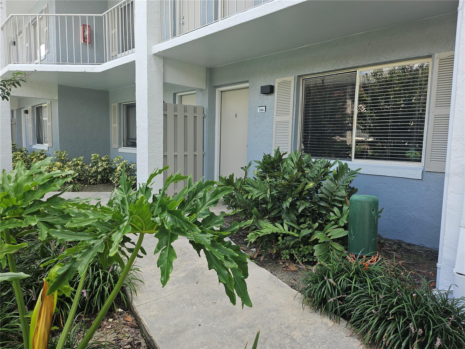 Image 4 of 32 For 131 Water Front Way 150