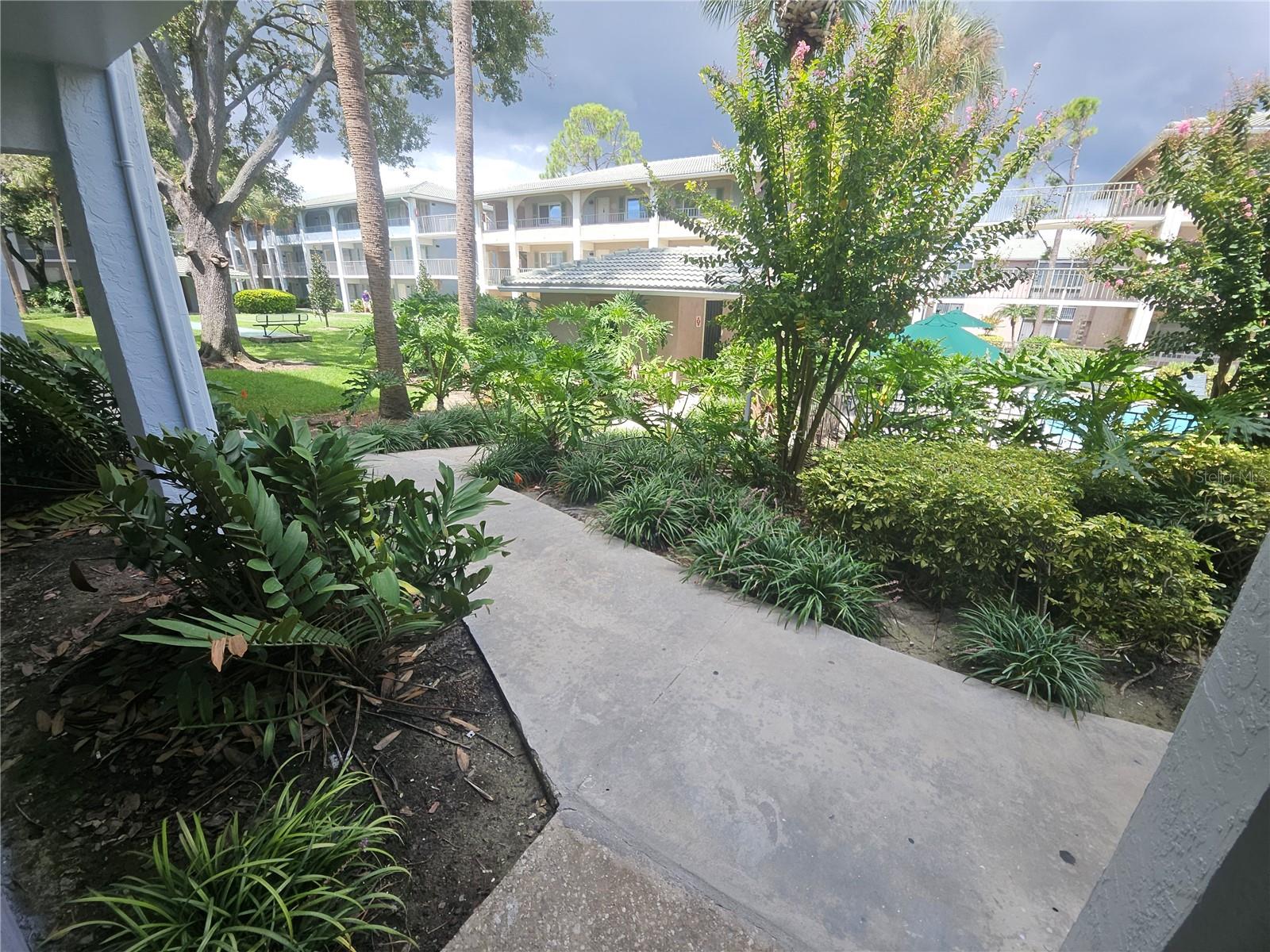 Image 6 of 32 For 131 Water Front Way 150