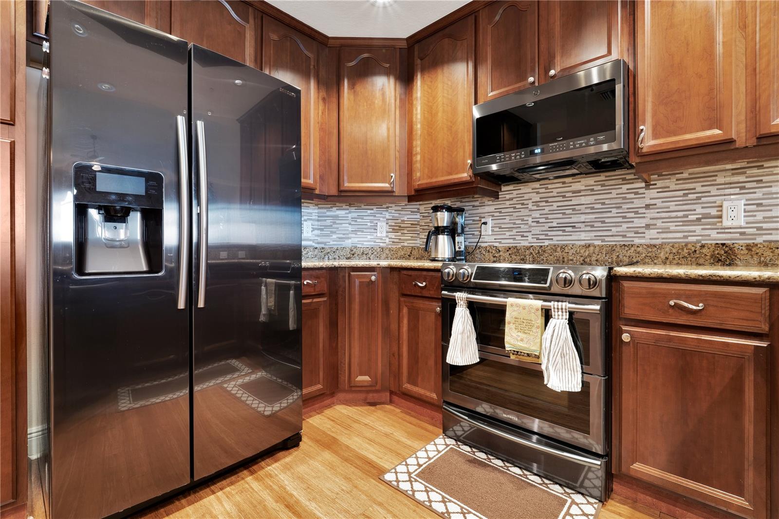Image 10 of 45 For 6350 Watercrest Way 203