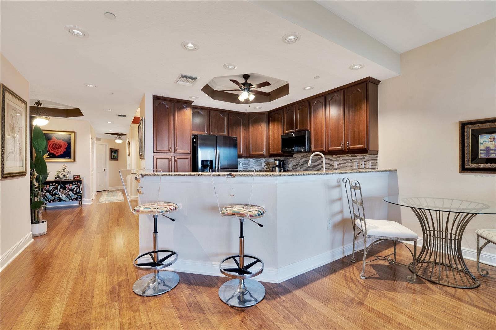 Image 12 of 45 For 6350 Watercrest Way 203